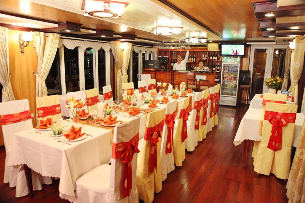 Halong Aurora Cruises Apartment Ха Лонг Ресторант снимка